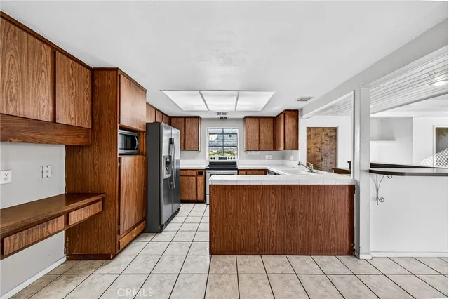 $660,000 | 541 San Gorgonio Drive, Corona, CA 92879