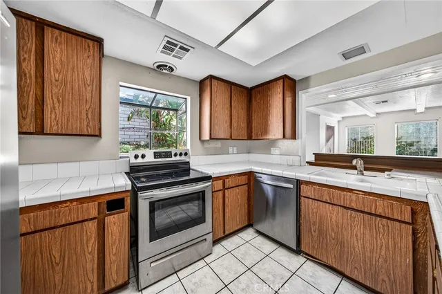 $660,000 | 541 San Gorgonio Drive, Corona, CA 92879