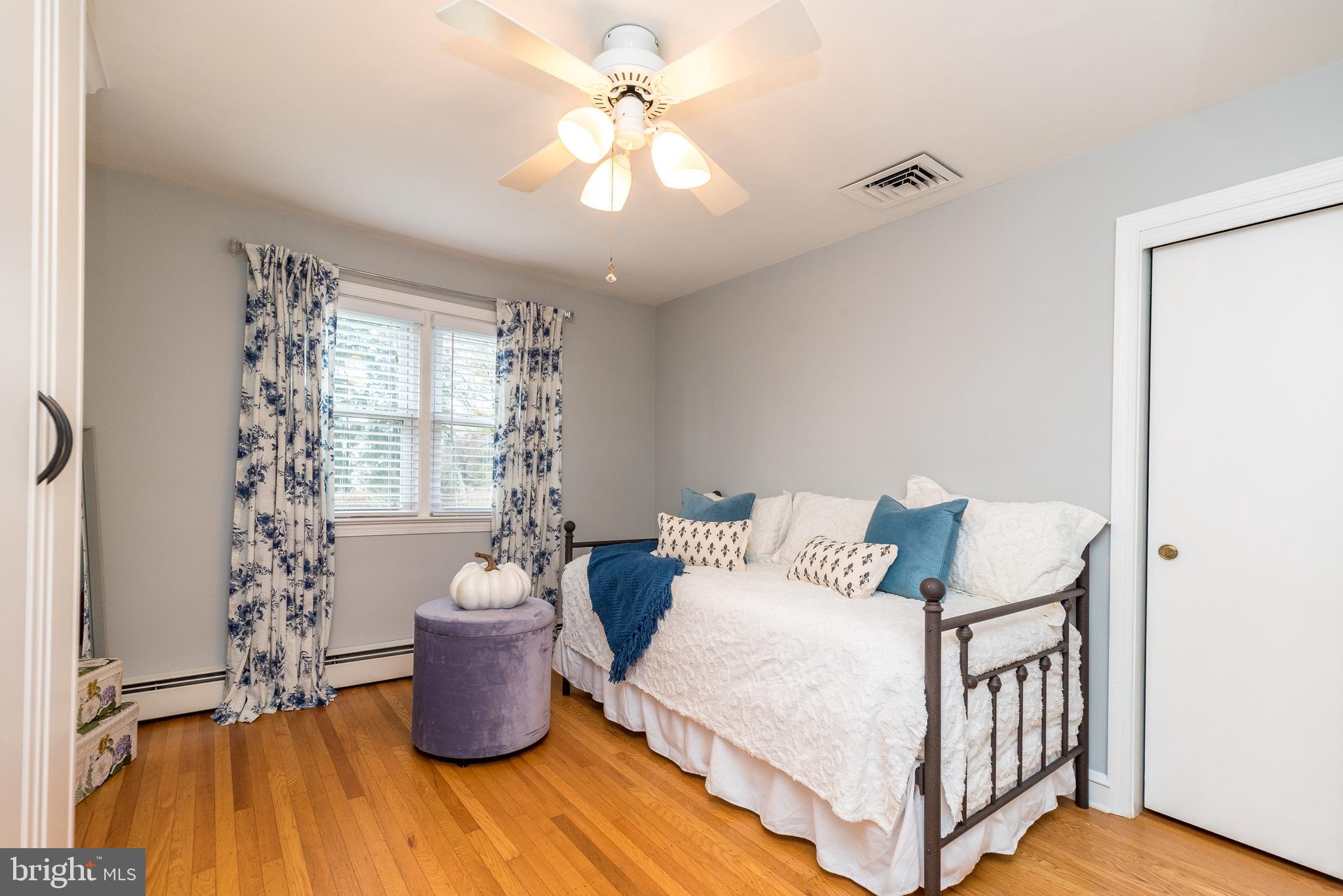 326 Chestnut Lane Ambler, PA 19002 - Photo 16 of 79