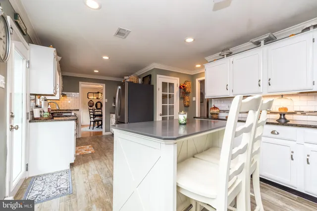 $675,000 | 326 Chestnut Lane, Ambler, PA 19002