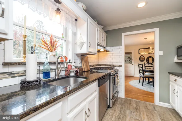 $675,000 | 326 Chestnut Lane, Ambler, PA 19002