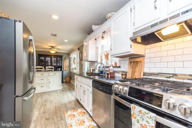 $675,000 | 326 Chestnut Lane, Ambler, PA 19002