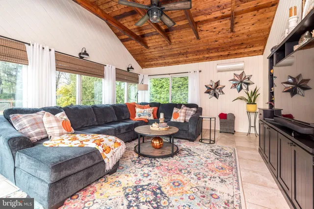 $675,000 | 326 Chestnut Lane, Ambler, PA 19002