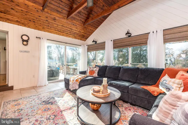 $675,000 | 326 Chestnut Lane, Ambler, PA 19002