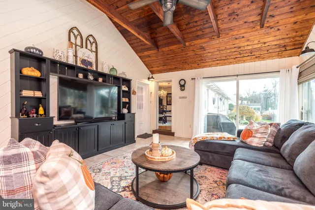 $675,000 | 326 Chestnut Lane, Ambler, PA 19002