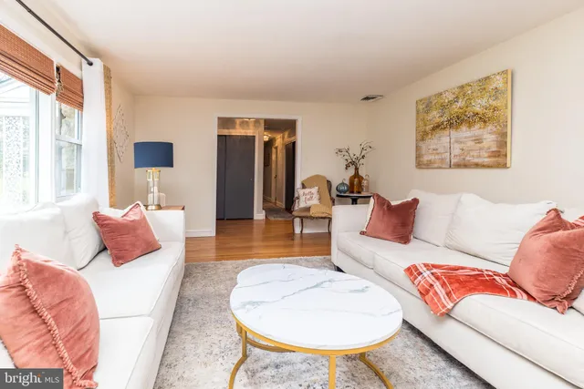 $675,000 | 326 Chestnut Lane, Ambler, PA 19002