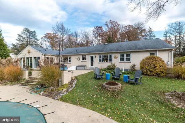 $675,000 | 326 Chestnut Lane, Ambler, PA 19002