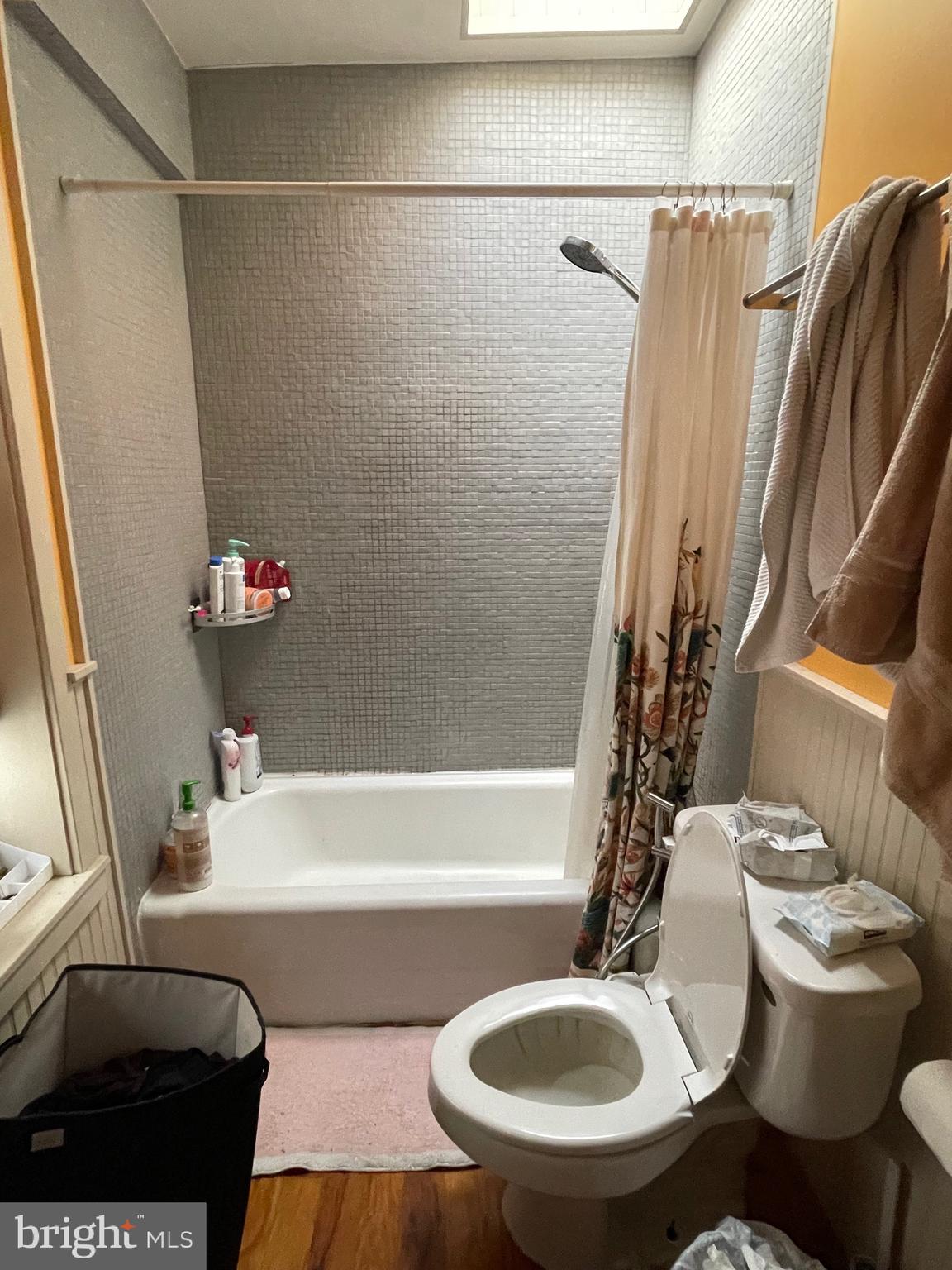 1812 Master Street Philadelphia, PA 19121 - Photo 14 of 30 Unit 2- 2nd Bathroom