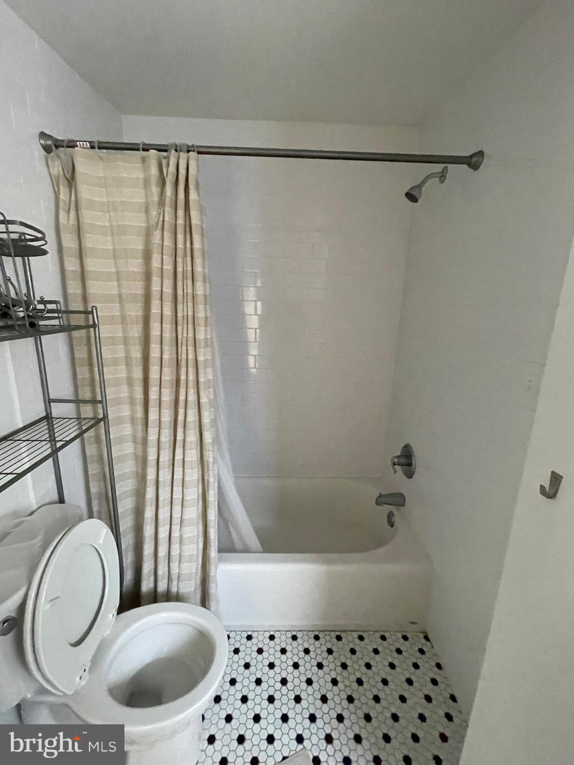 1812 Master Street Philadelphia, PA 19121 - Photo 9 of 30 Unit 2 - 1st Bathroom