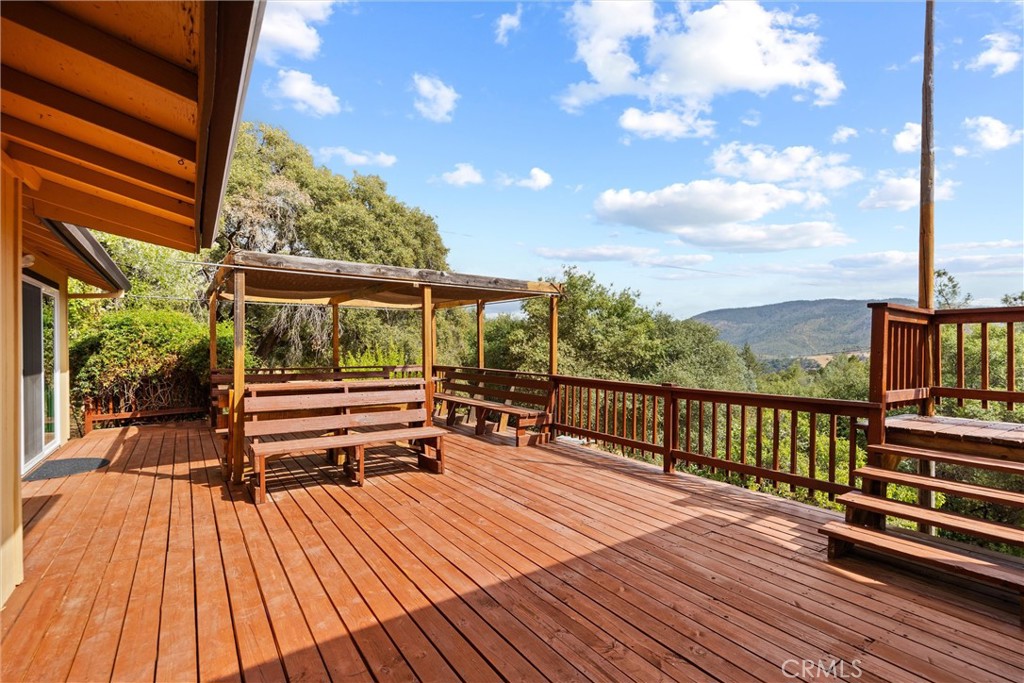 10294 Red Eye Road Oroville, CA 95965 - Photo 38 of 62 a view of outdoor space with seating space