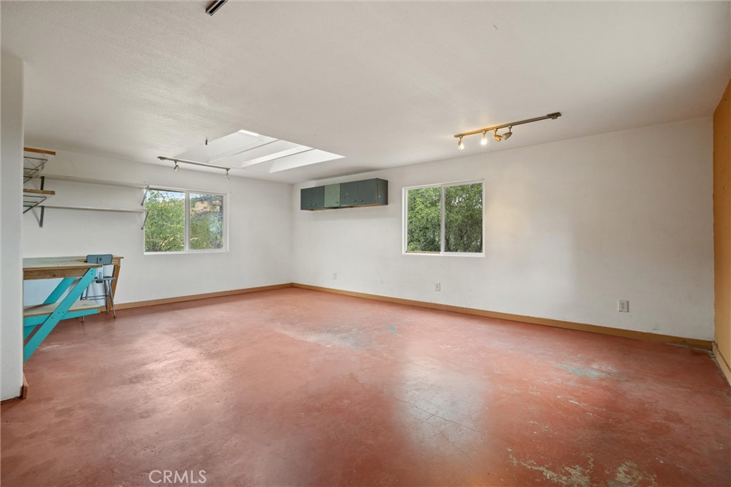 10294 Red Eye Road Oroville, CA 95965 - Photo 55 of 62 an empty room with windows