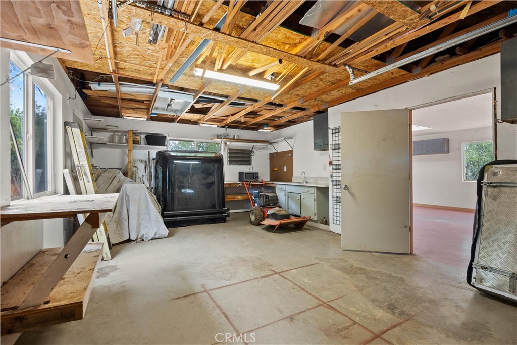 10294 Red Eye Road Oroville, CA 95965 - Photo 56 of 62 a view of parking garage with lots of stuff