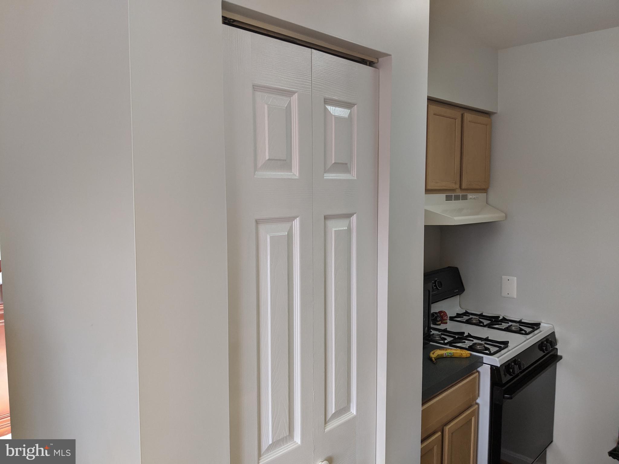 635 Waterloo Road, Unit 231 Warrenton, VA 20186 - Photo 19 of 32 Modern kitchen with sleek cabinetry.