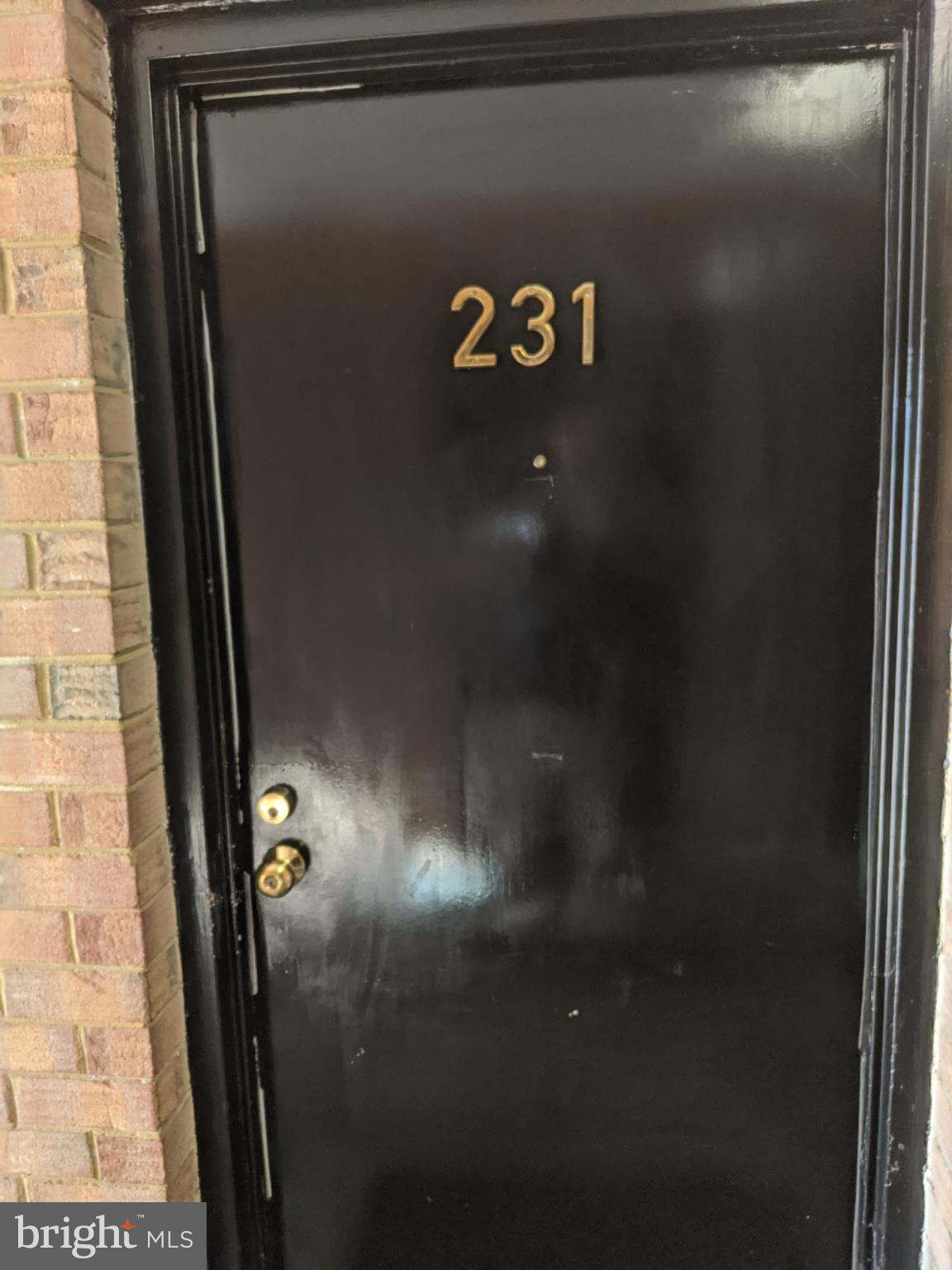635 Waterloo Road, Unit 231 Warrenton, VA 20186 - Photo 30 of 32 Inviting entrance to Room 231.