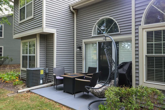 $389,500 | 1602 West Orchard Place, Arlington Heights, IL 60005