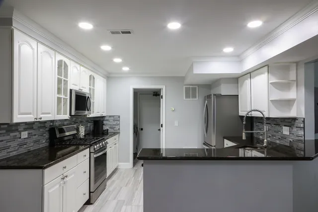 $389,500 | 1602 West Orchard Place, Arlington Heights, IL 60005