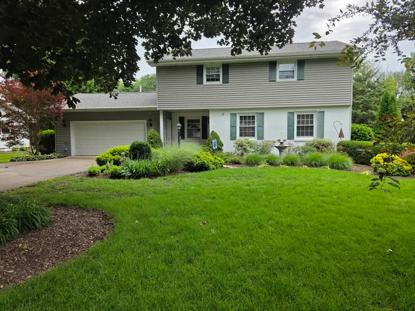 $349,900 | 1108 Crestview Road, Sterling, IL 61081