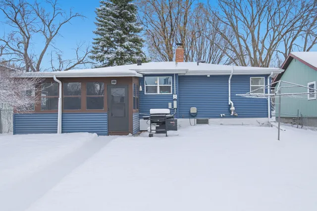 $260,000 | 1626 11th Street North, Fargo, ND 58102