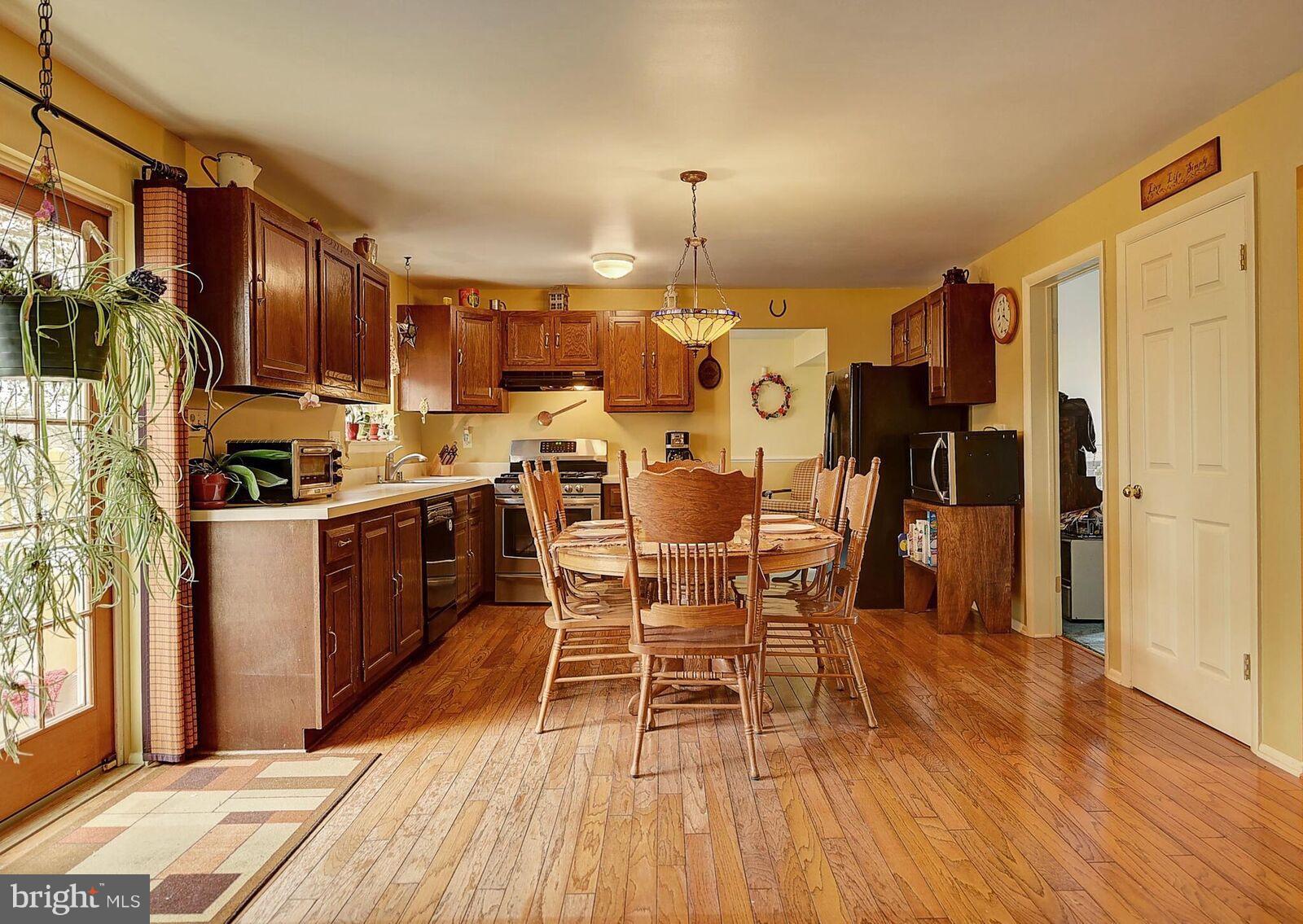 9000 Moonstone Road Baltimore, MD 21236 - Photo 6 of 25 Kitchen