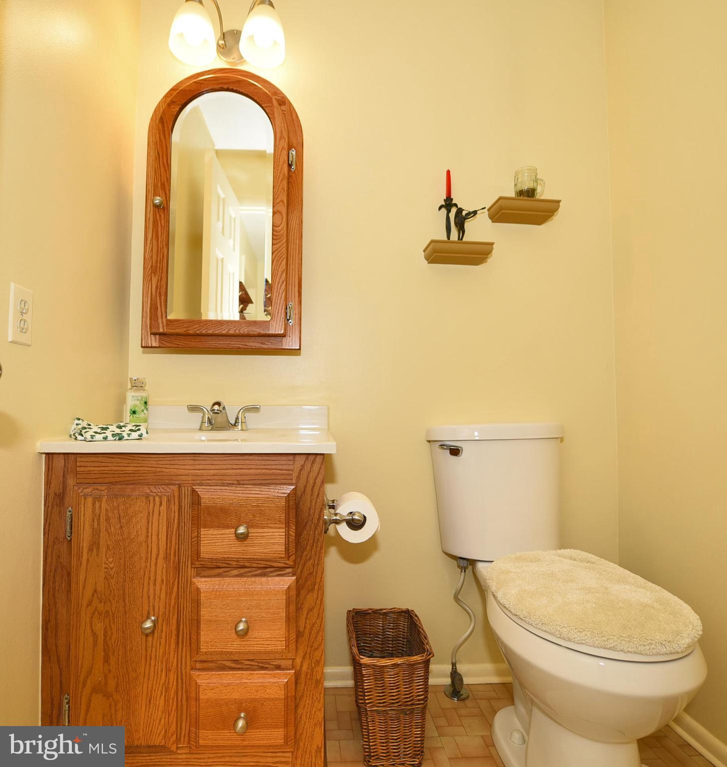 9000 Moonstone Road Baltimore, MD 21236 - Photo 8 of 25 Half Bath