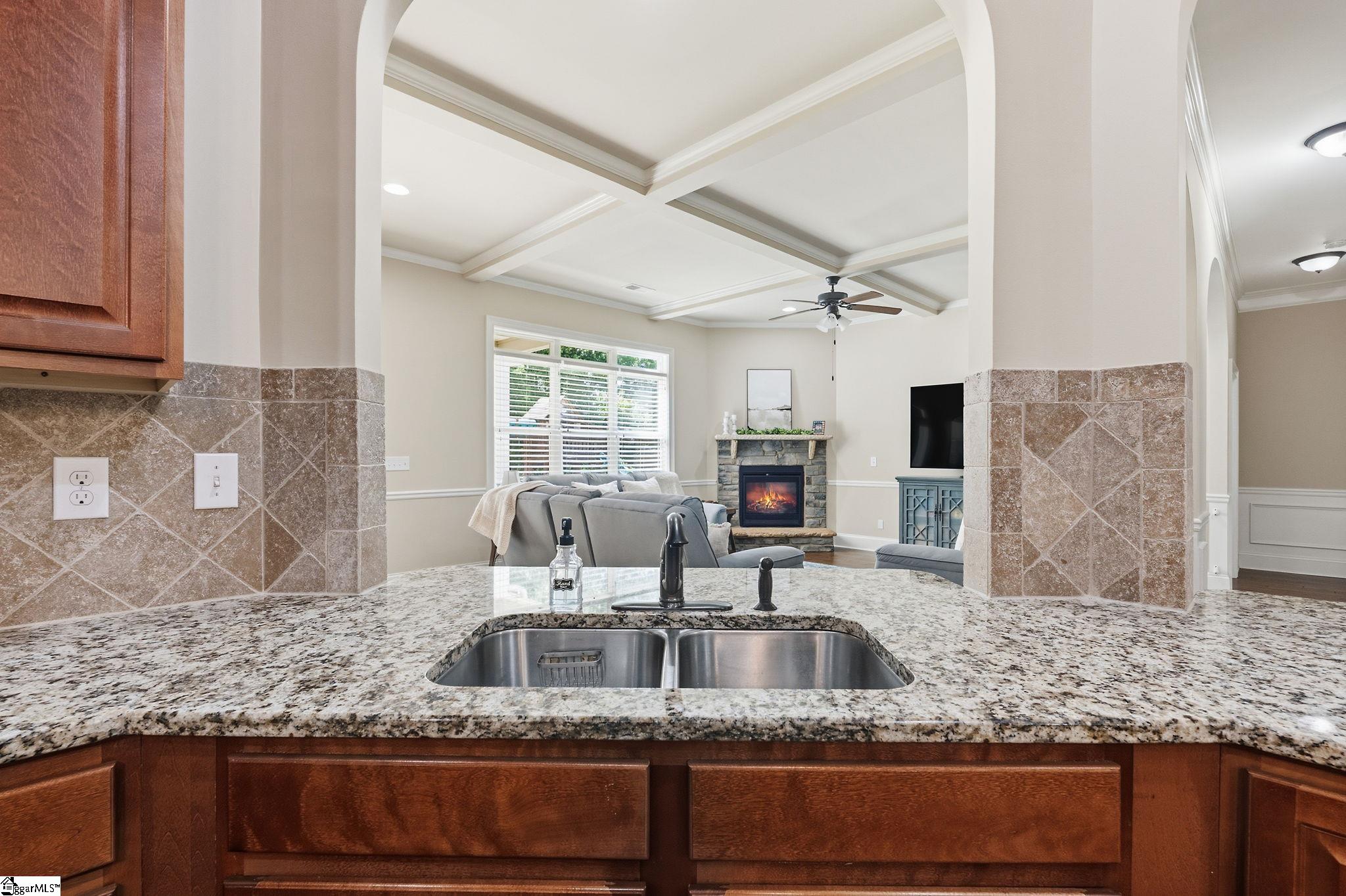 425 Castleford Place Simpsonville, SC 29681 - Photo 7 of 47