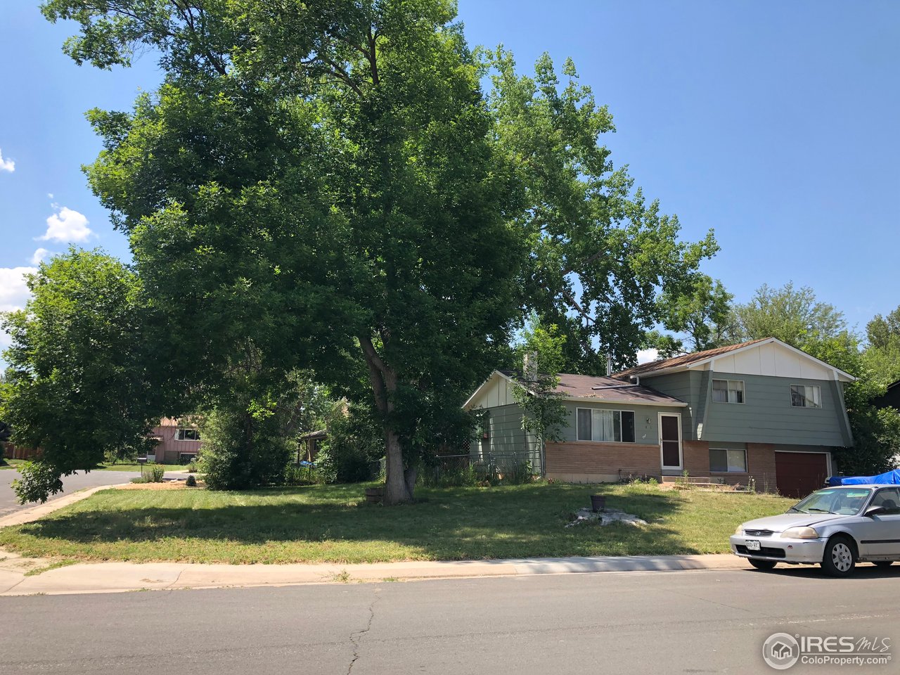 405 Briarwood Road Fort Collins, CO 80521 - Photo 15 of 17 Large Corner Lot