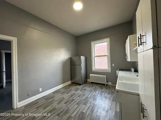 $1,075 | 306 Wyoming Avenue, Unit F, Wyoming, PA 18644