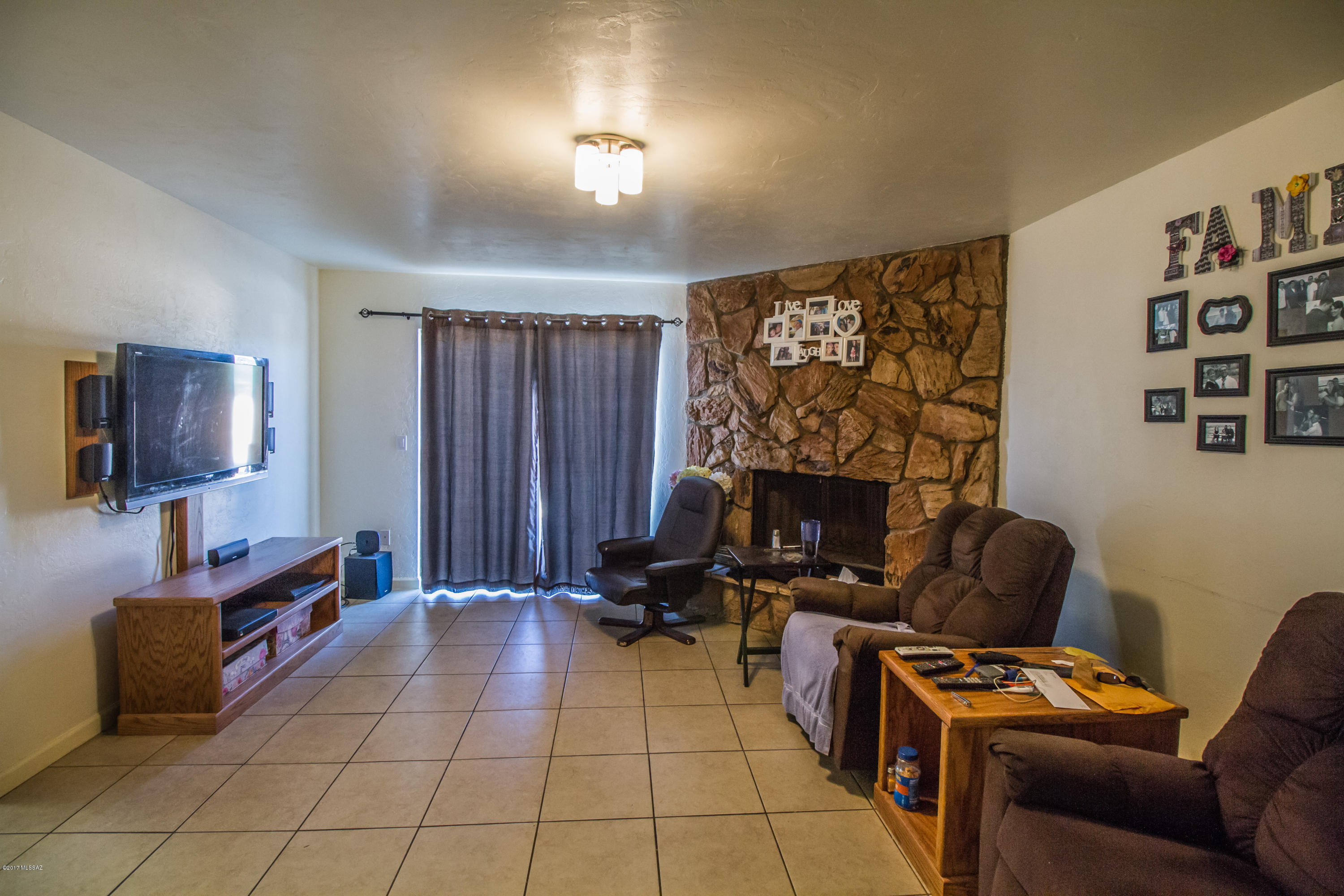 2707 East Allen Road Tucson, AZ 85716 - Photo 8 of 26 Family Room