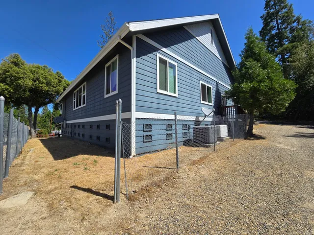 $1,250,000 | 39567 East Idylwild, Bass Lake, CA 93604