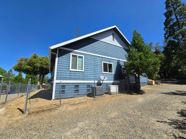 $1,250,000 | 39567 East Idylwild, Bass Lake, CA 93604