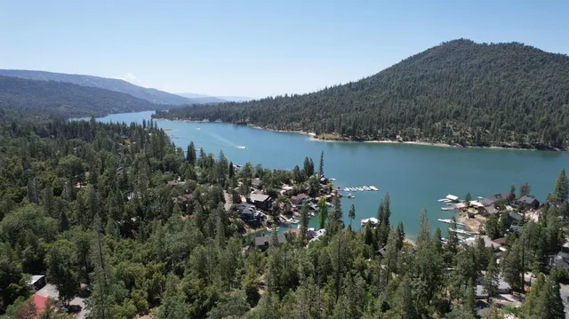 $1,250,000 | 39567 East Idylwild, Bass Lake, CA 93604