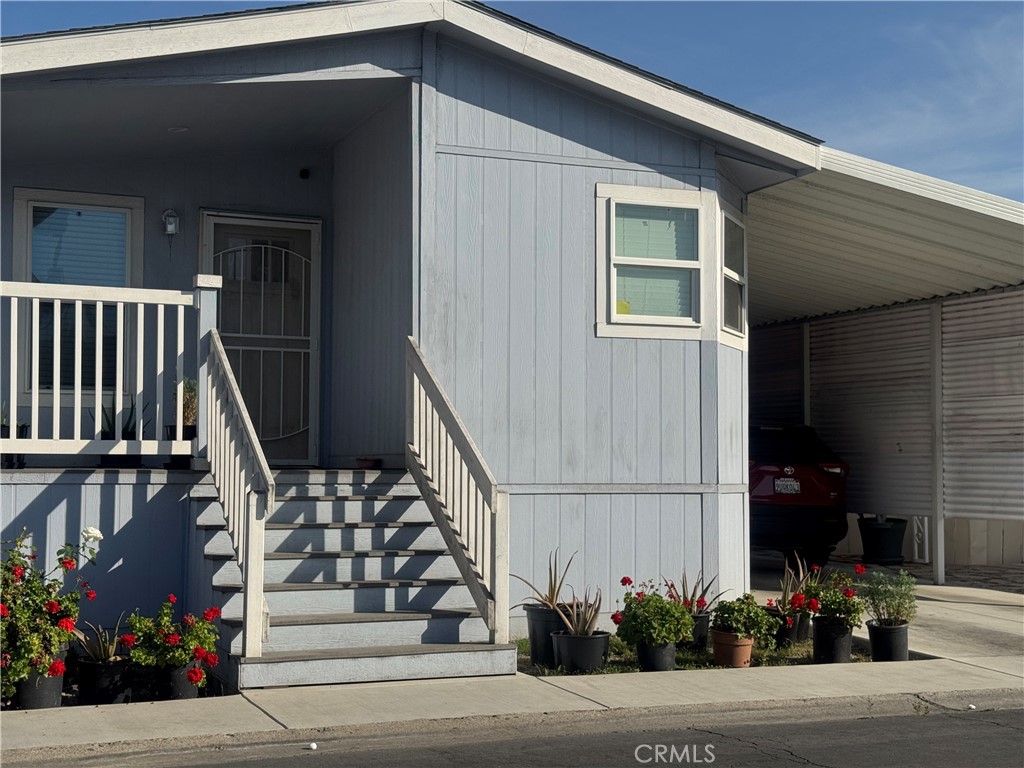 10550 Dunlap Crossing Road Whittier, CA 90606 - Photo 1 of 9 Front Entry View