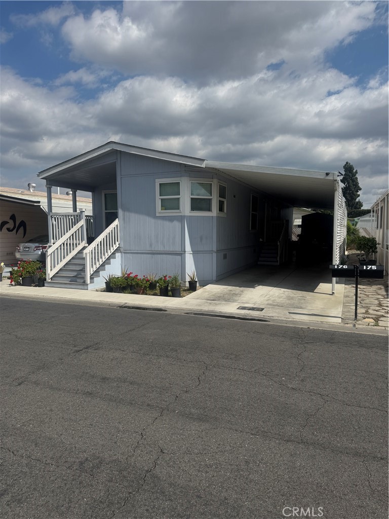 10550 Dunlap Crossing Road Whittier, CA 90606 - Photo 5 of 12 a view of a house with a street