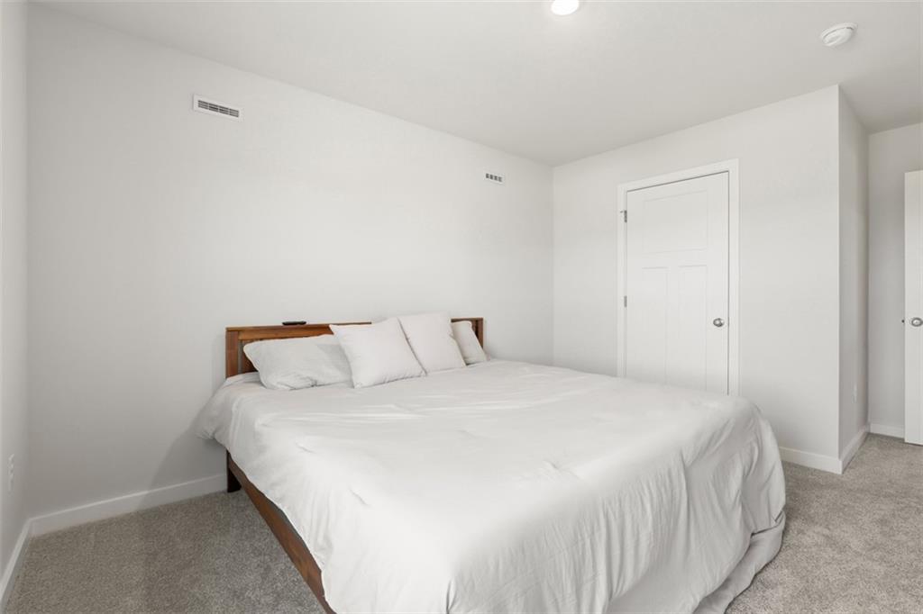 301 St.michael Way Clinton, PA 15026 - Photo 37 of 50