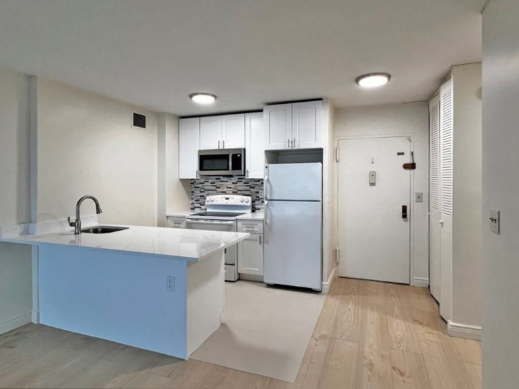 380 Mountain Road, Unit 608 Union City, NJ 07087 - Photo 5 of 26