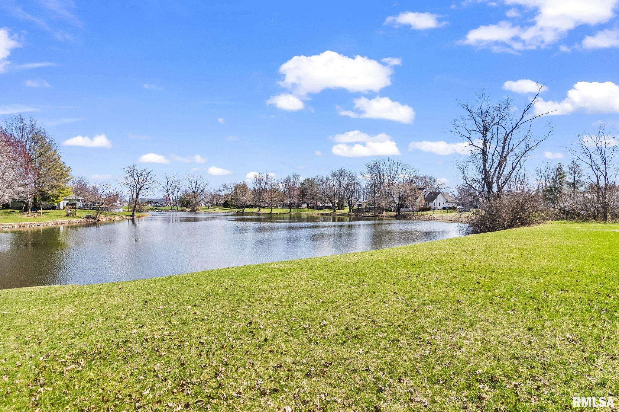 14314 Sandy Point Athens, IL 62613 - Photo 31 of 39