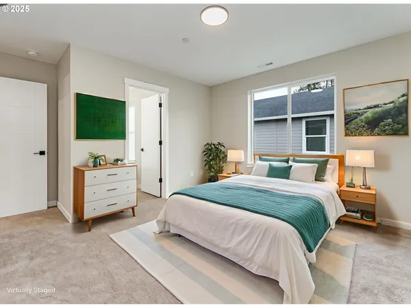 $290,000 | 14366 Southeast Knight Street, Portland, OR 97236