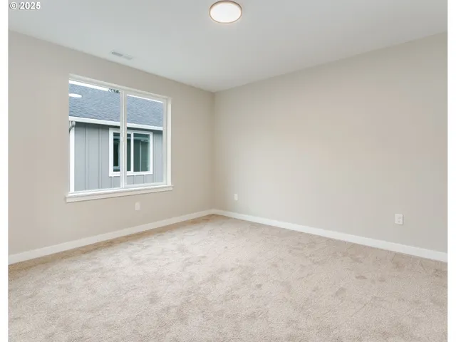 $295,000 | 14366 Southeast Knight Street, Portland, OR 97236