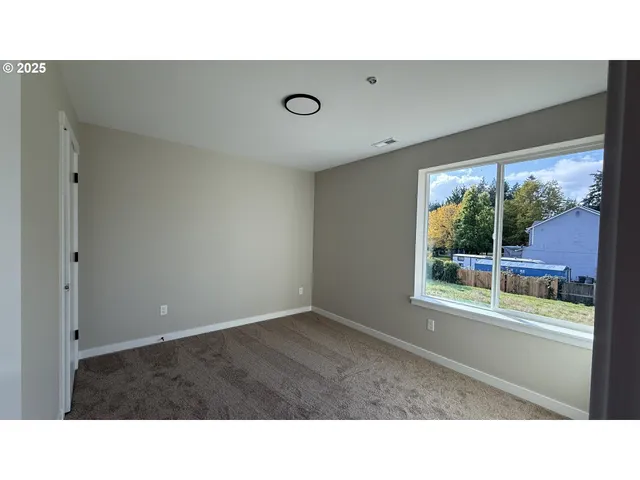 $299,000 | 14366 Southeast Knight Street, Portland, OR 97236