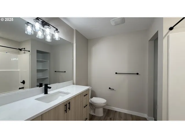 $299,000 | 14366 Southeast Knight Street, Portland, OR 97236