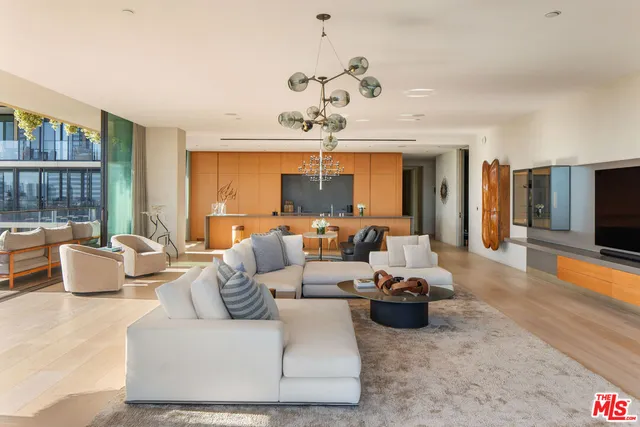 $9,995,000 | 9040 Sunset Boulevard, Unit 905, West Hollywood, CA 90069