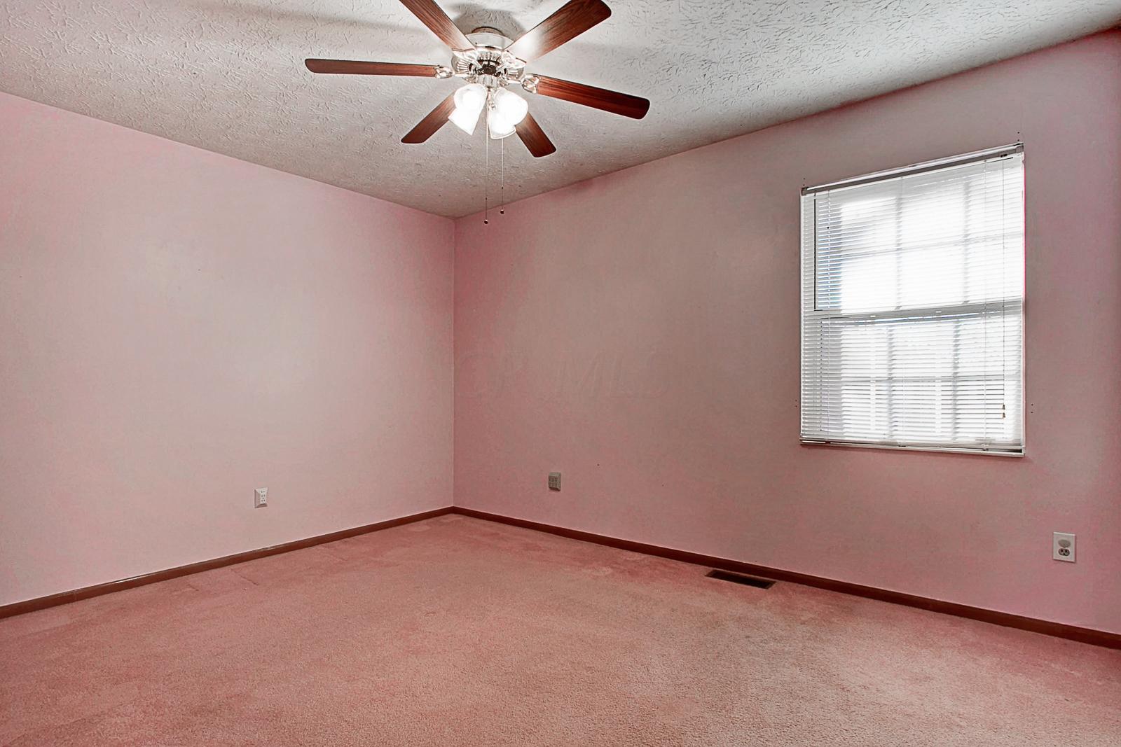 2713 Hard Road, Unit 4 Columbus, OH 43235 - Photo 5 of 14 Gallery Image 5