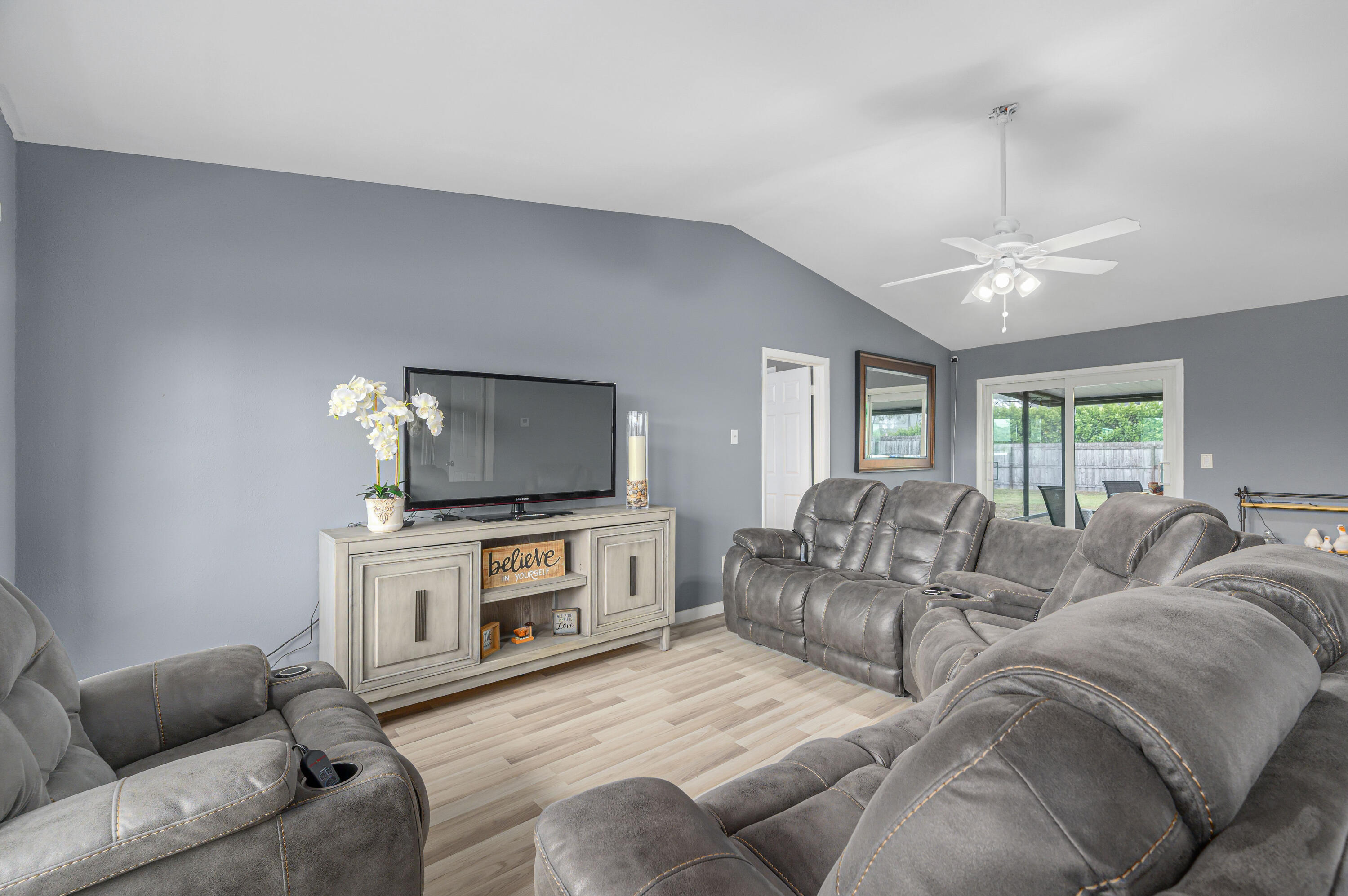 440 Southwest Ryder Road Port St. Lucie, FL 34953 - Photo 3 of 12 440 SW Ryder Rd - Full - 7