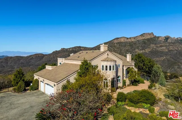 $2,783,750 | 10827 Pacific View Drive, Malibu, CA 90265