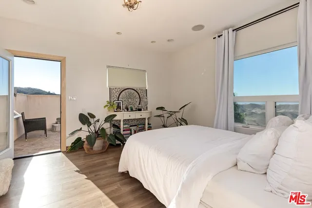 $2,783,750 | 10827 Pacific View Drive, Malibu, CA 90265