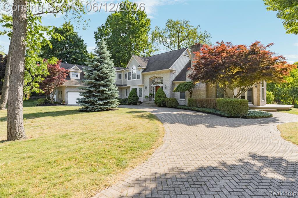 905 Spring Drive Northville, MI 48167 - Photo 3 of 98
