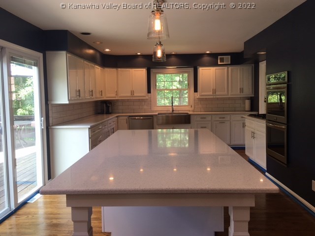 14 Bridlewood Road Charleston, WV 25314 - Photo 5 of 27 Gallery Image 5