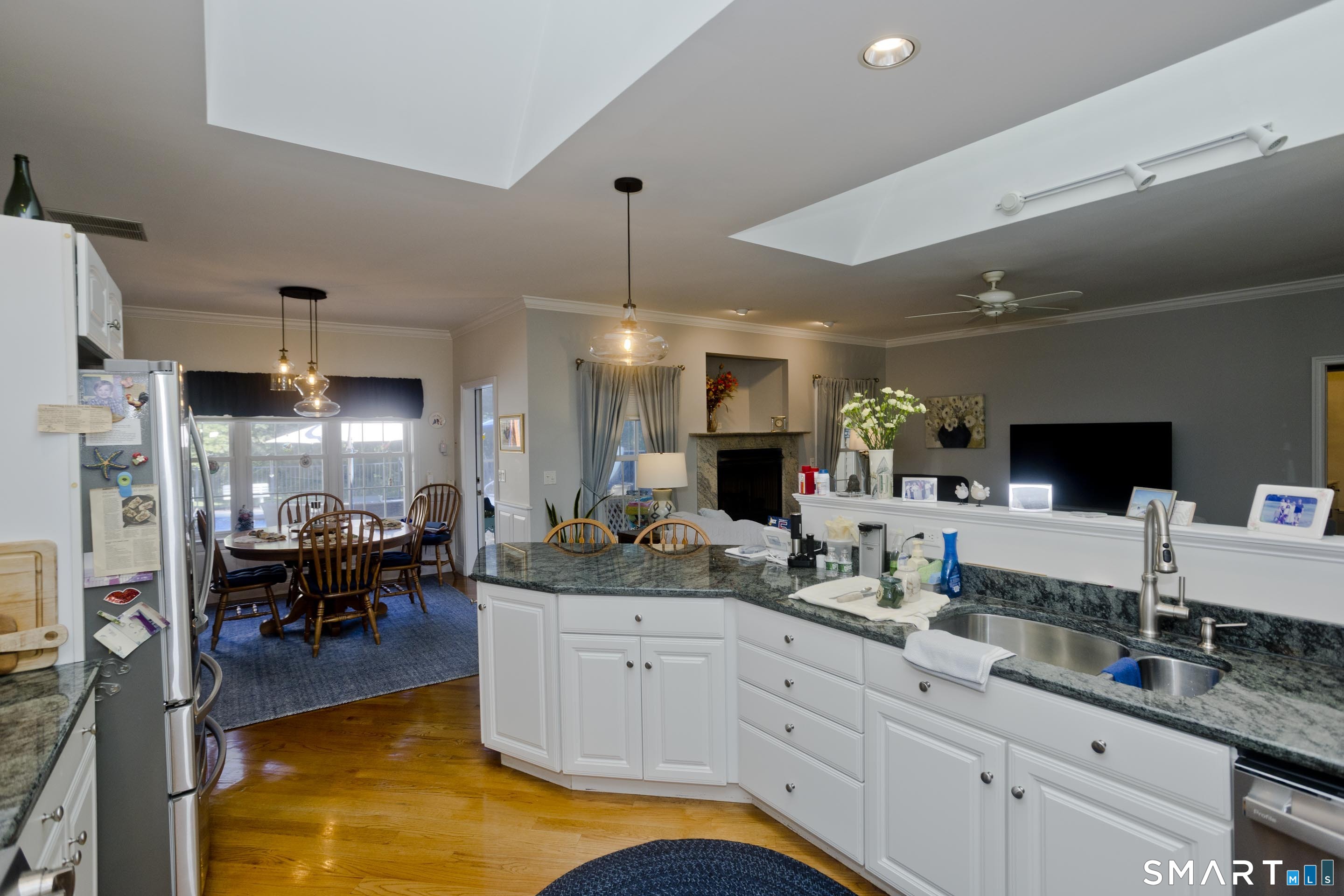 1980 Oak Street Suffield, CT 06093 - Photo 14 of 40 Gallery Image 14