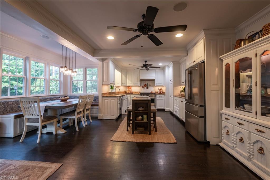 211 Dutchman Creek Road Elkin, NC 28621 - Photo 13 of 42 Grand kitchen with eat-in dining area. Photos taken Oct. 2025