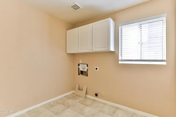 $2,299 | 6759 North 77th Drive, Glendale, AZ 85303